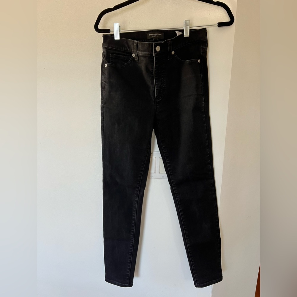 Banana republic universal Jean, size 2